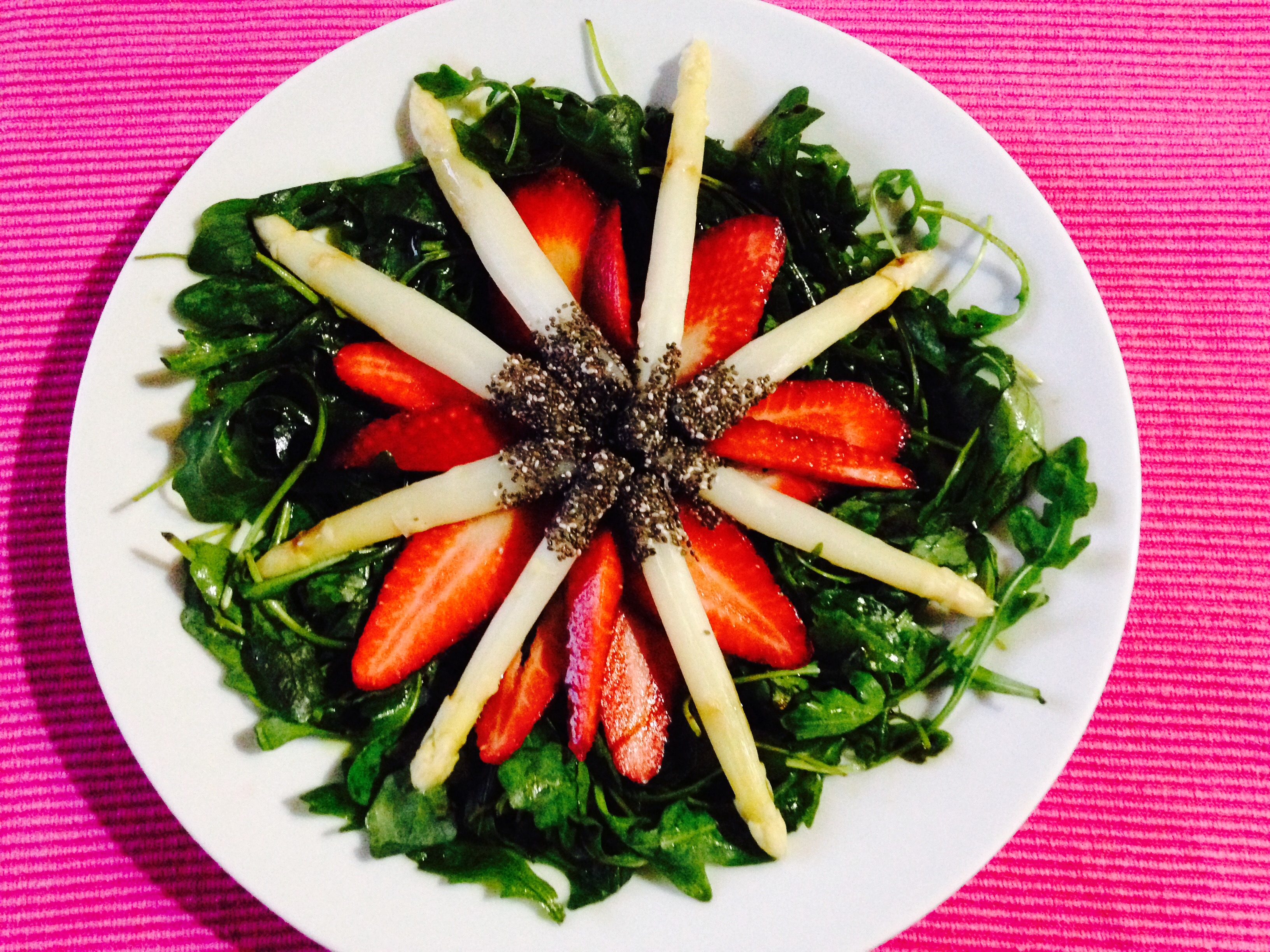 chiamagos-sparga-rukkolaval-eperrel