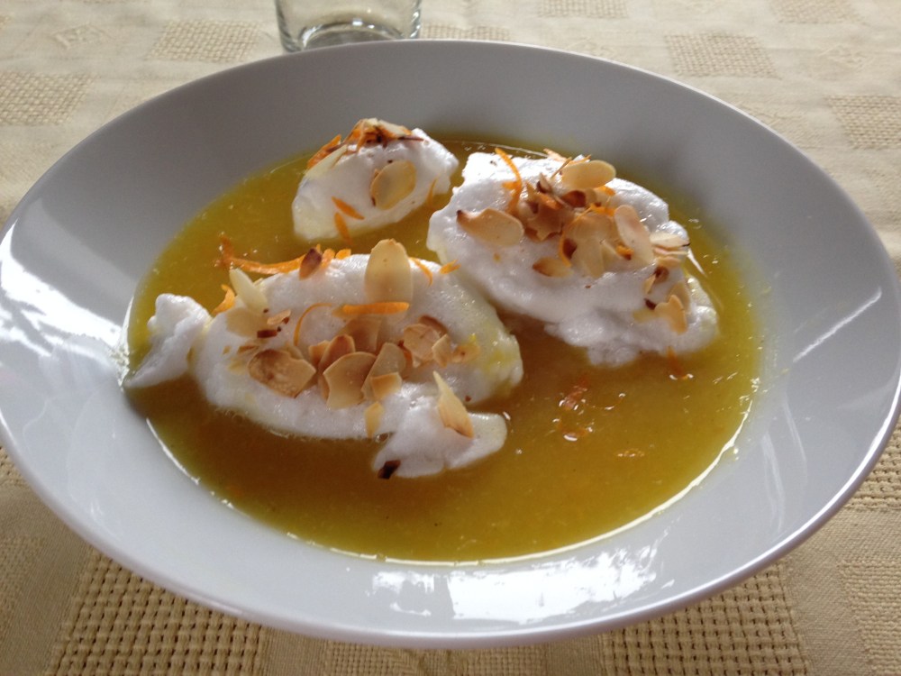 narancskremleves-mandulas-habgaluskaval