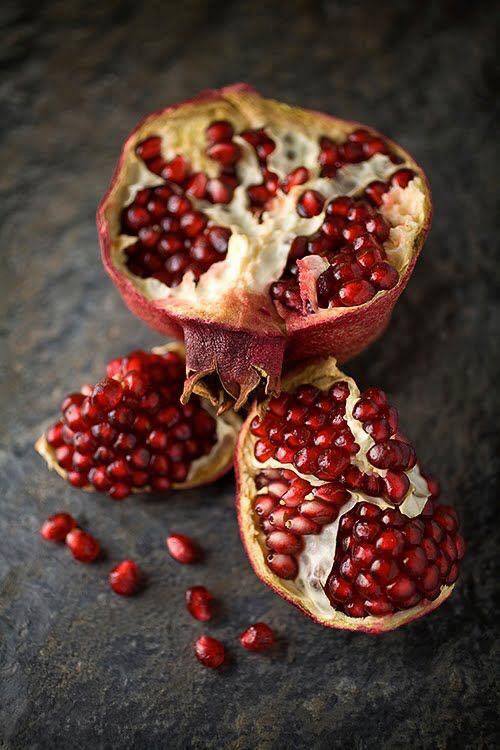 * Aphrodité gyümölcse, a szerelem, a termékenység, a bőség jelképe
* az egyiptomiaknál az örök élet szimbóluma
* a kínaiak szerint hozzájárul a hosszú és e

